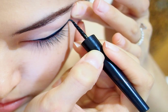 Apply Liquid Eyeliner