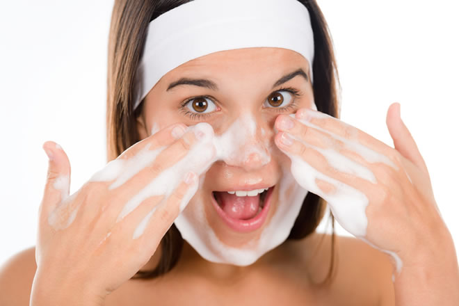 girls acne prone skin