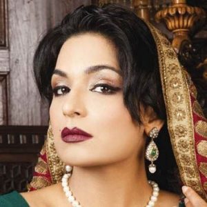 Meera To Act In Remake of Pakeezah