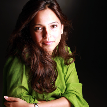 Nida Azwer Pakistani Fashion Designer