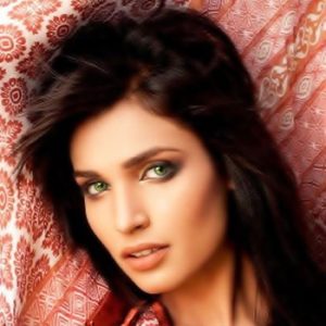 Amna Ilyas Fashion Model, Pakistani Fashion Model Amna Ilyas