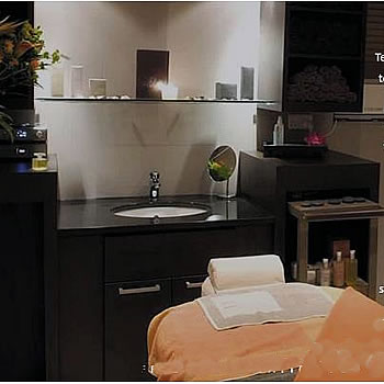 Face Logic Salon
