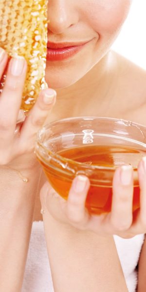 7 Genius Ways You Can Get The Best Of Beauty Benefits Of Honey At Home