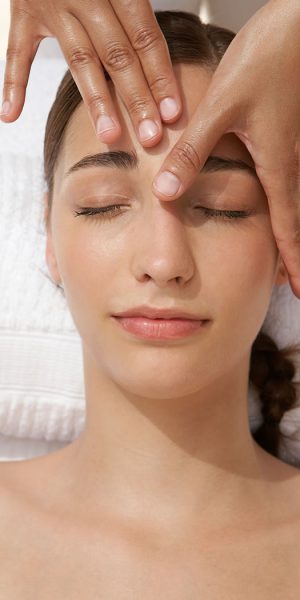6 Hacks To Get Glowing Skin