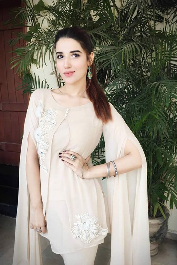 Hareem Farooq Images