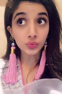 Mawra Hocane Photos
