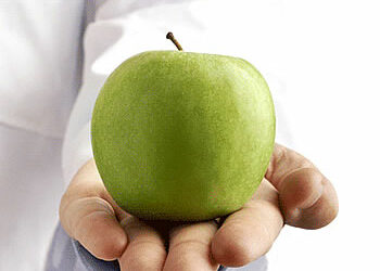9 Reasons why an Apple a Day Keeps the Doctor away