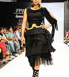 Fashion Shows: Will they take us forward?