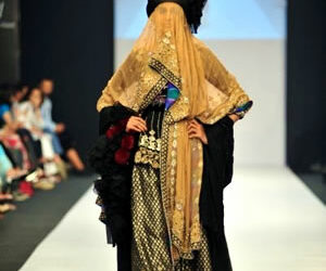 Will Fashion Shows Take Us Forward?