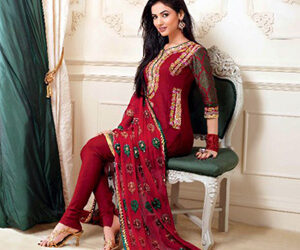 Gul Ahmed enthralls Fashionistas