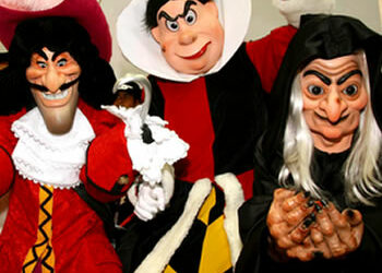 Halloween Party – Customizing your Costumes!