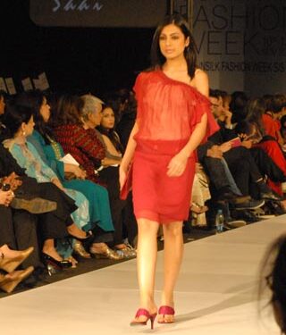 Will Pakistani Fashion Shows Take Us Forward