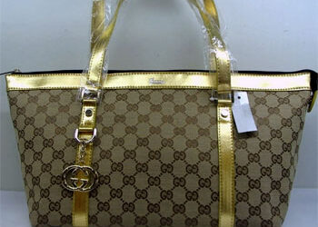 Trendsetters: Handbags to Complete Your Look!