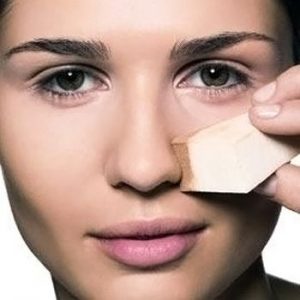 How to Pick the Right Shade of Concealer