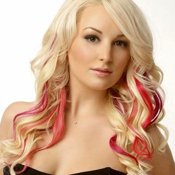 Blond Hair With Red Highlight Makeup