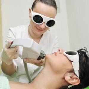 Tips To Remove Hair Under The Chin