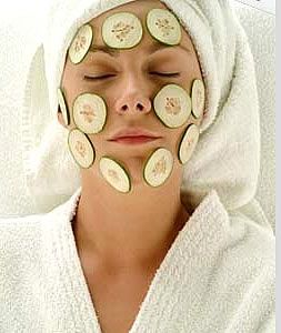 Make a Cucumber Facial Mask in Pakistan