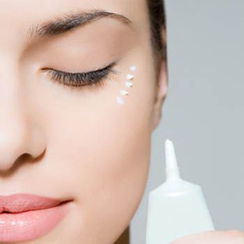 How To Prevent Eye Wrinkles In Winter?