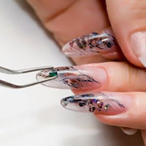 How To Put On Fake Nails