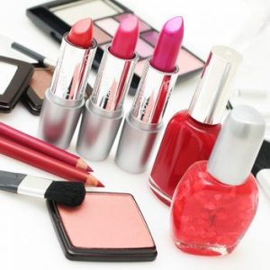10 Makeup Tips that every Girl Must Know