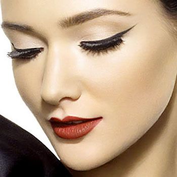Makeup Care for a Glowing Skin