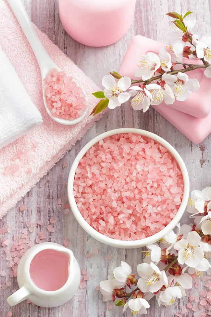 7 Benefits of Salt Spa For Beauty and Health
