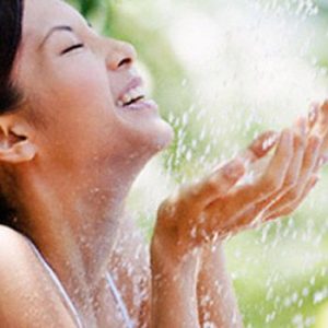 Skin Care In Monsoon