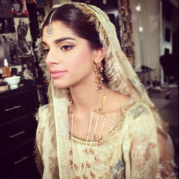 Sanam Saeed Ties the Knot