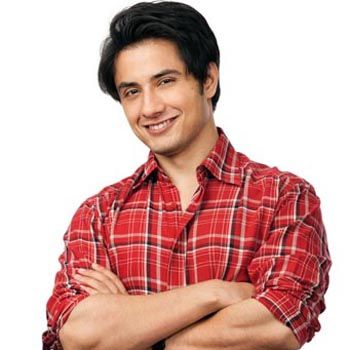 Ali Zafar Supports Lollywood