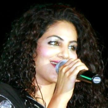 Annie launches debut English song for Pakistan Flood Relief