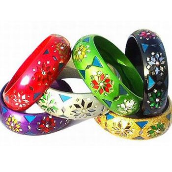 Bangles Dangle This Summer!