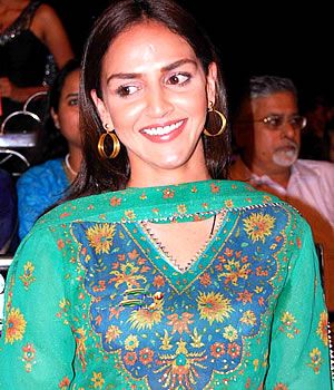 Eesha deol needs help!