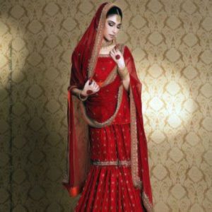 red bridal dresses pakistani