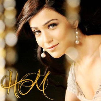 Pakistani Beauty Humaima Malick Signs First Bollywood Film