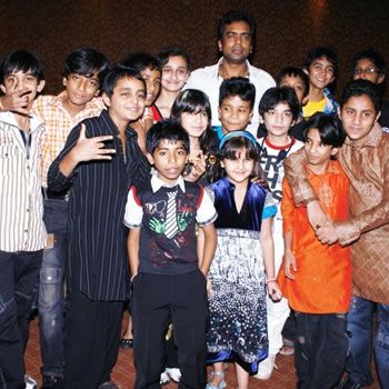 Iftaar Party for Pakistani kids from â€˜Amul Chhote Ustaad, Do Deshon Ki Ek Awazâ€™