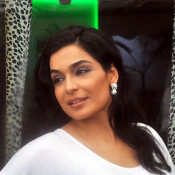 Meera Charged $100 Per Picture Her Performance At San Francisco