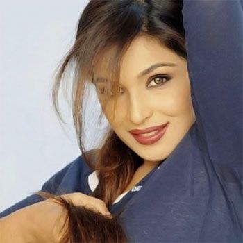 Meera to become Miss Karachi