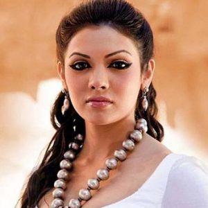 Mona Lizza Aka Sara Loren To Appear In Murder 3