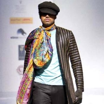 Pakistani models in Colombo Fashion Week 2011