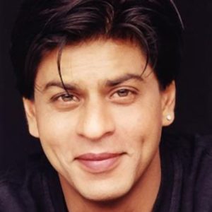 Shahrukh Khan Shows love for Ganpati