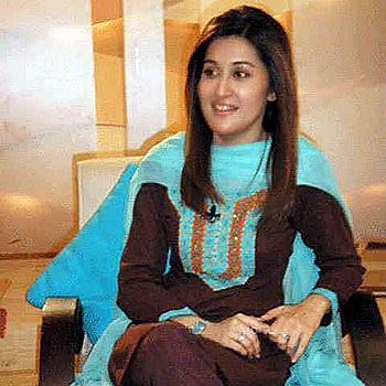 Shaista Wahidi Needs to Reconsider Her Outfits