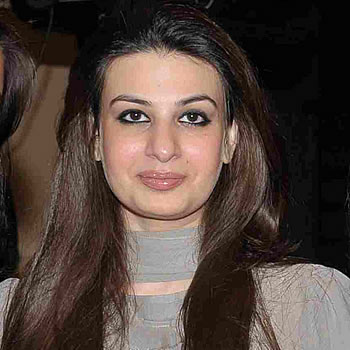 Saadia Mirza - Fashion Designer