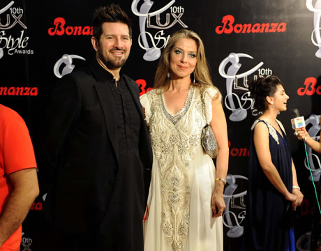 10th Lux Style Awards 2011 - Red Carpet