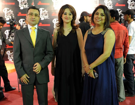 10th Lux Style Awards 2011 - Red Carpet