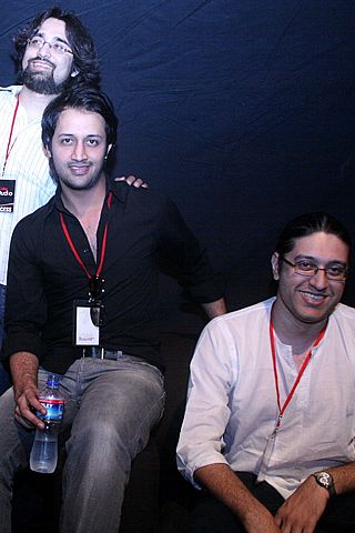 Phir Se Aa Raha Hai Jeenay Ka Mazaa