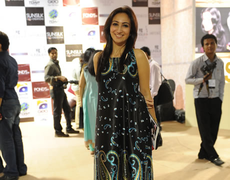 Anoushey Ashraf at Red Carpet of PFDC Fashion Week 2012