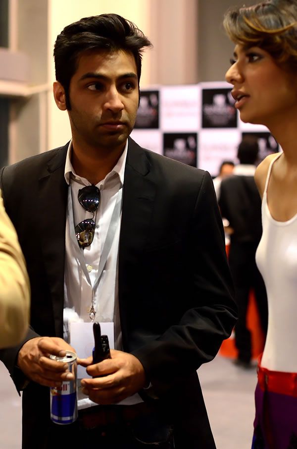 Backstage PFDC Sunsilk Fashion Week 2012 - Day 3