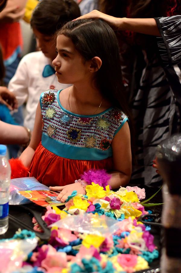 Backstage PFDC Sunsilk Fashion Week 2012 - Day 3