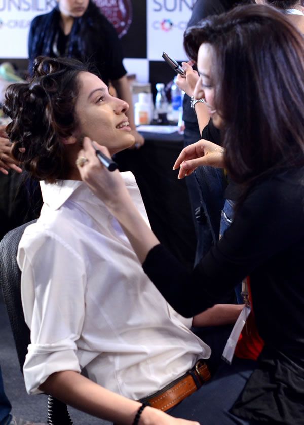 Backstage PFDC Sunsilk Fashion Week 2012 - Day 3