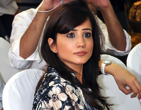 Juggun Kazim Celebrated the Launch of Garnier Light SPF 15